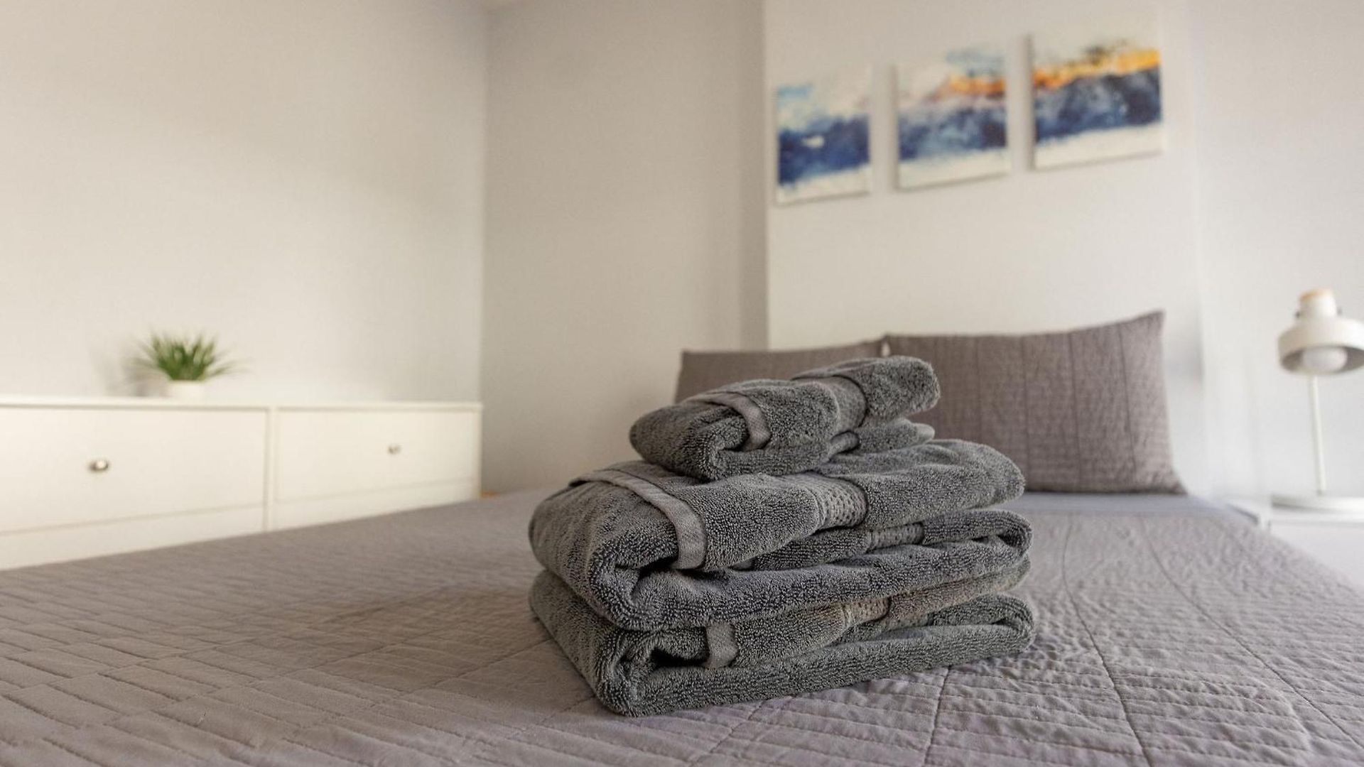Apartment Your Base, Cozy 2br