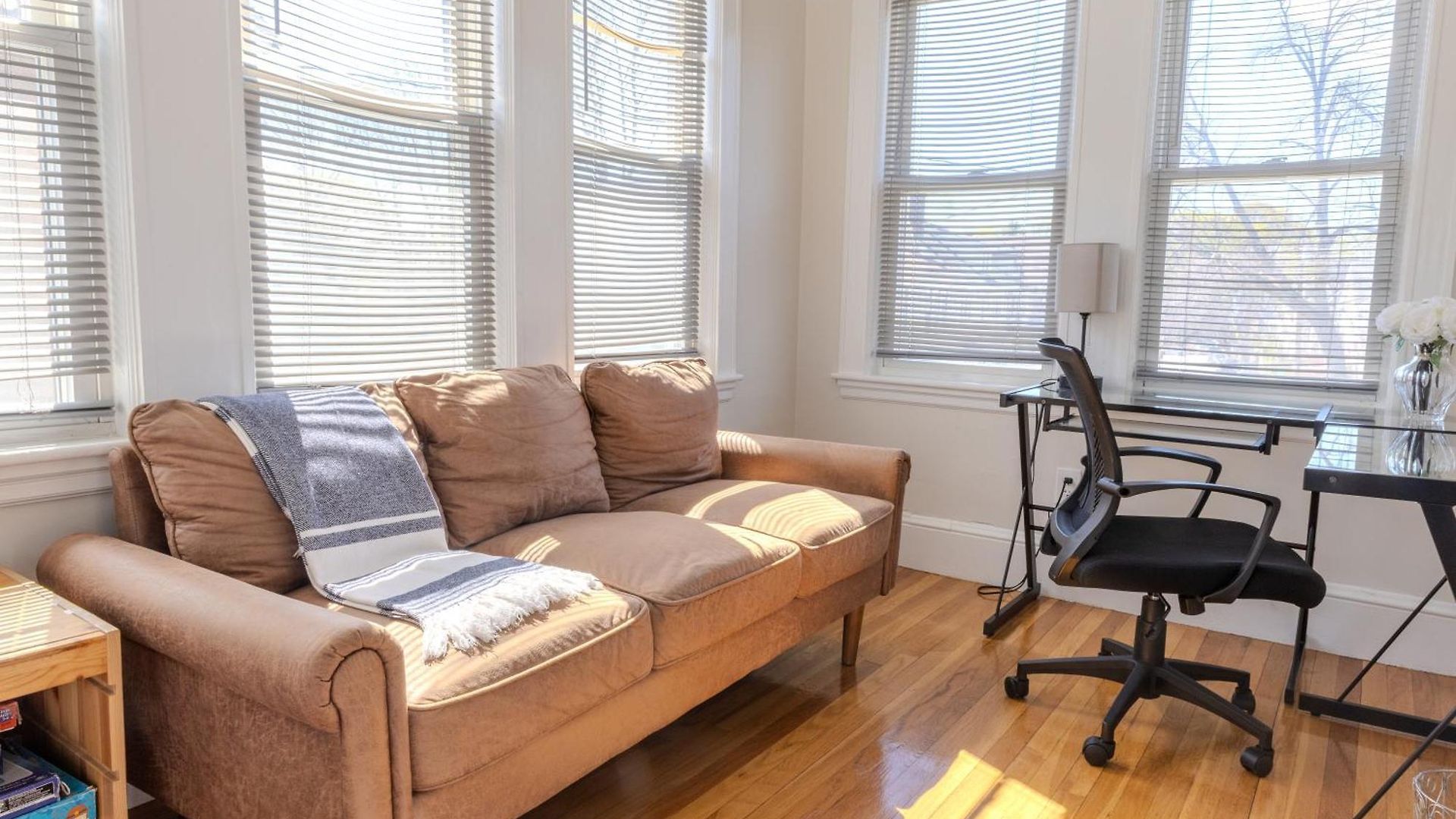 Apartment Brighton 2 Bedroom *