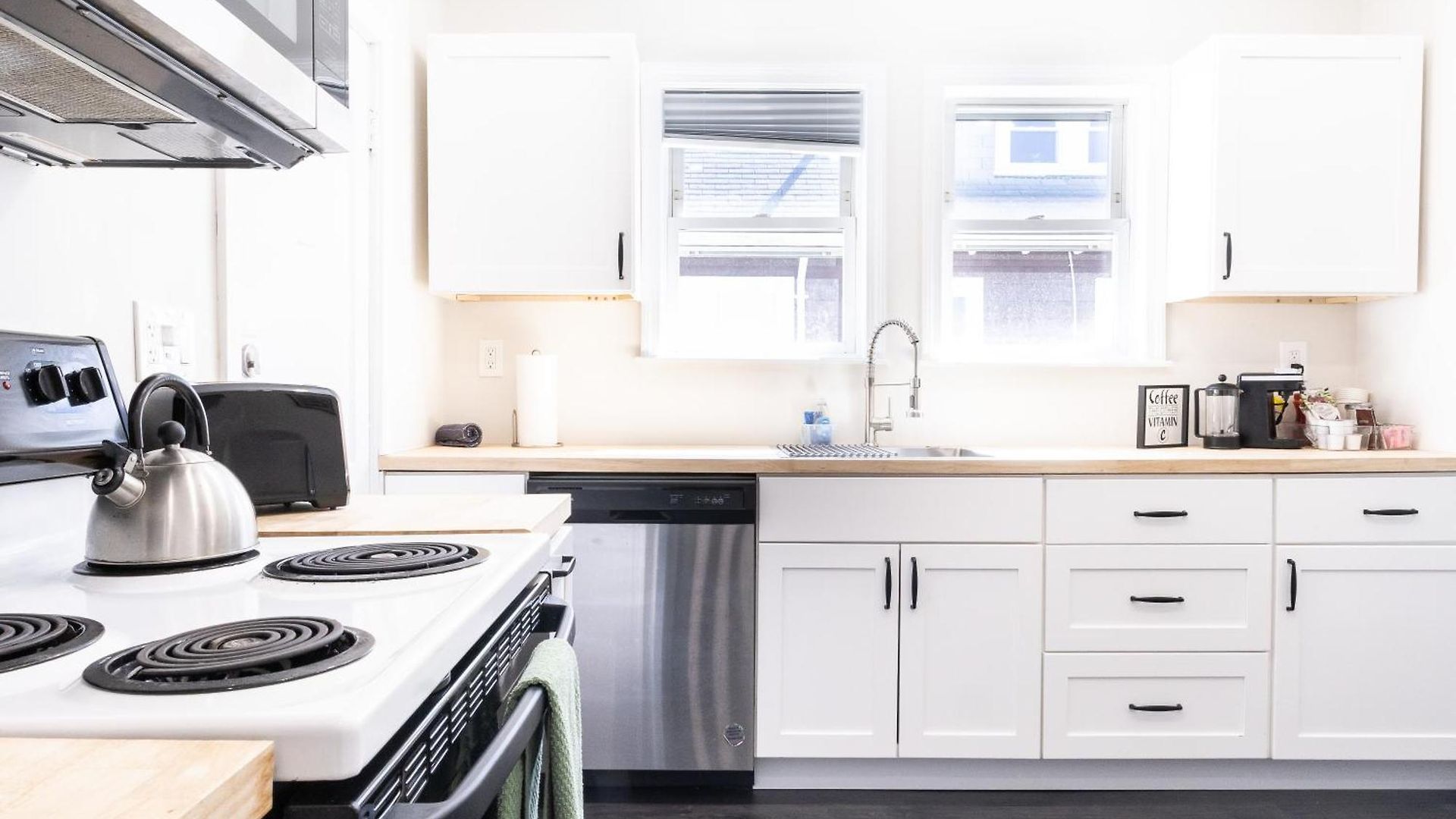 Brighton 2 Bedroom Apartment *