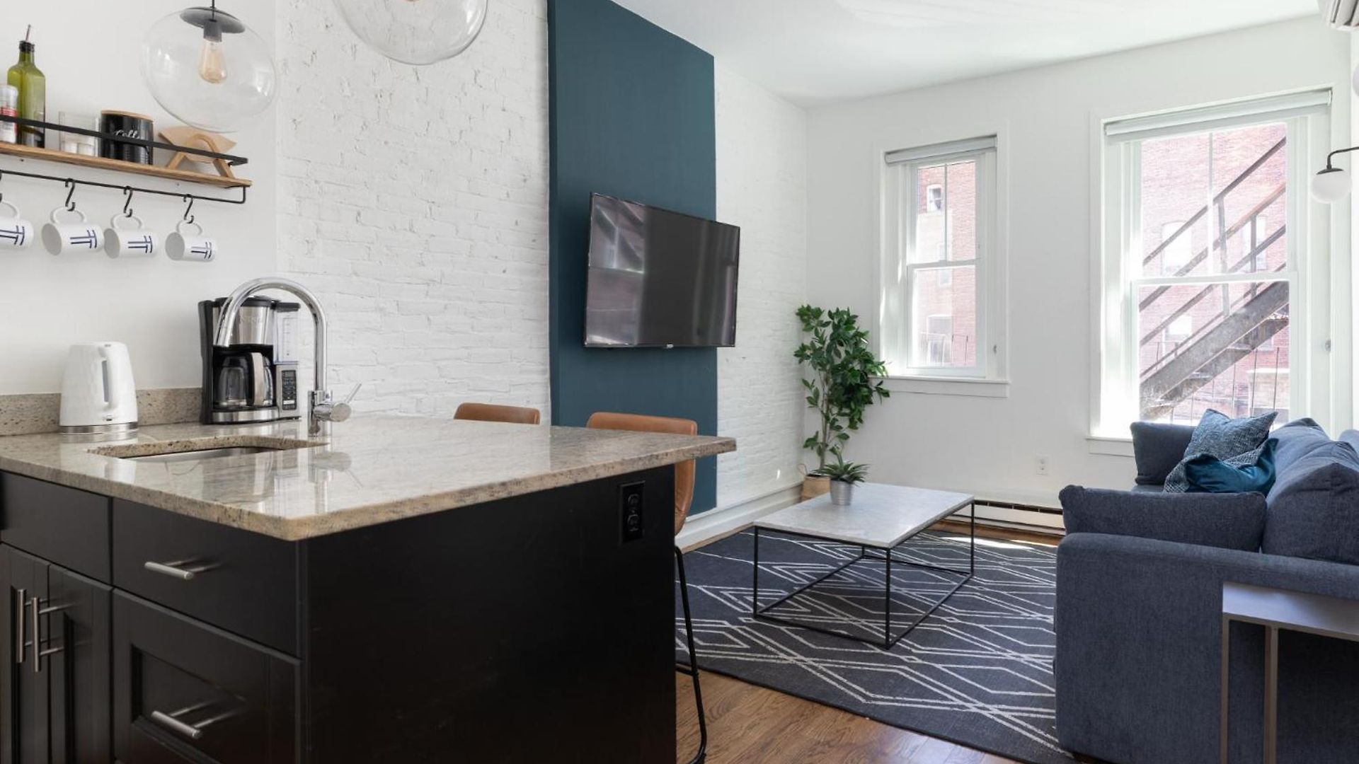304 Newbury Street By Thatch 4* Boston