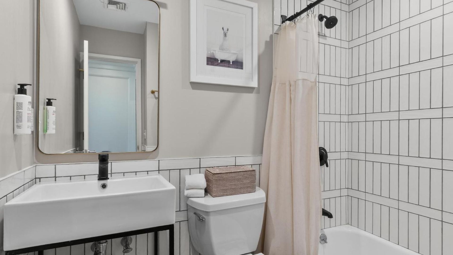 304 Newbury Street By Thatch Aparthotel 4*