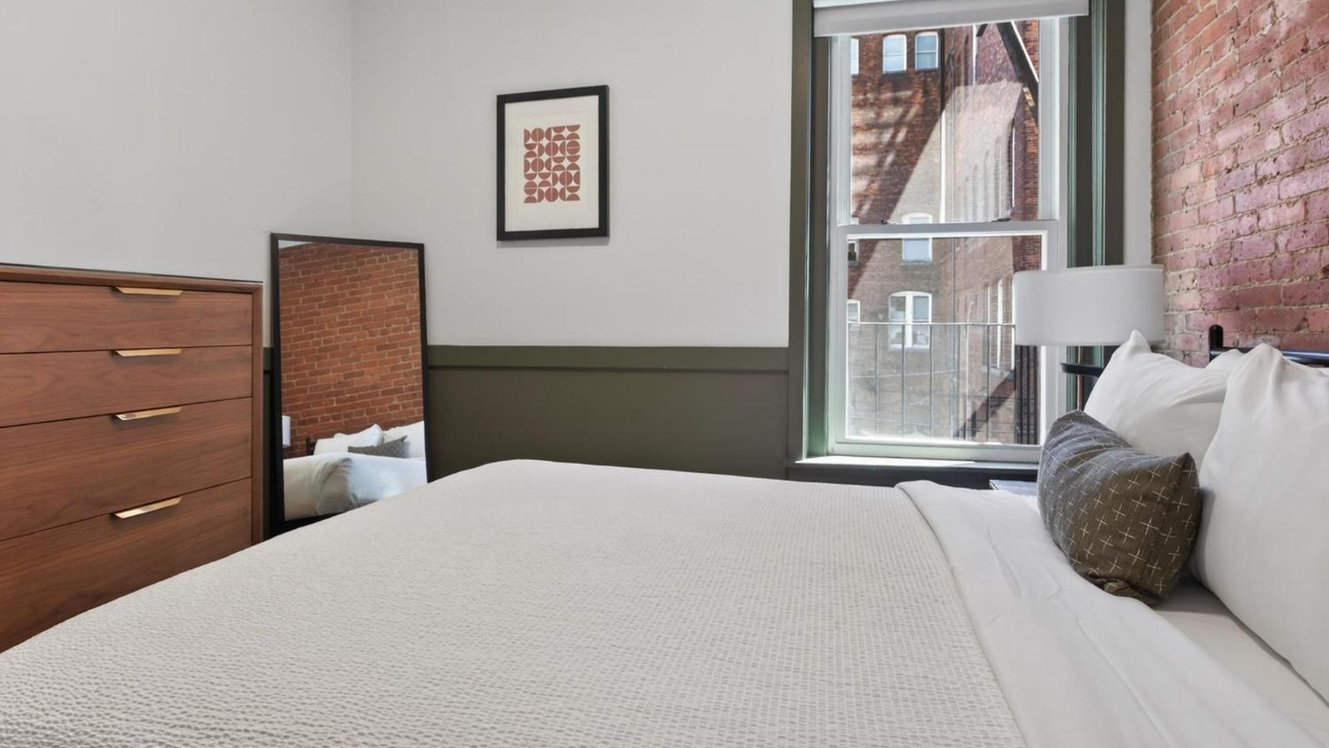 Aparthotel 304 Newbury Street By Thatch 4*