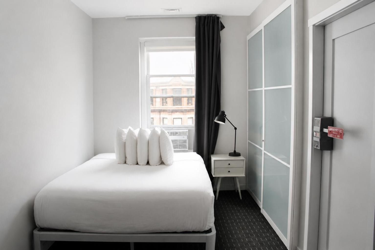 Comfortable In Back Bay, Newbury St. #7 Apartment