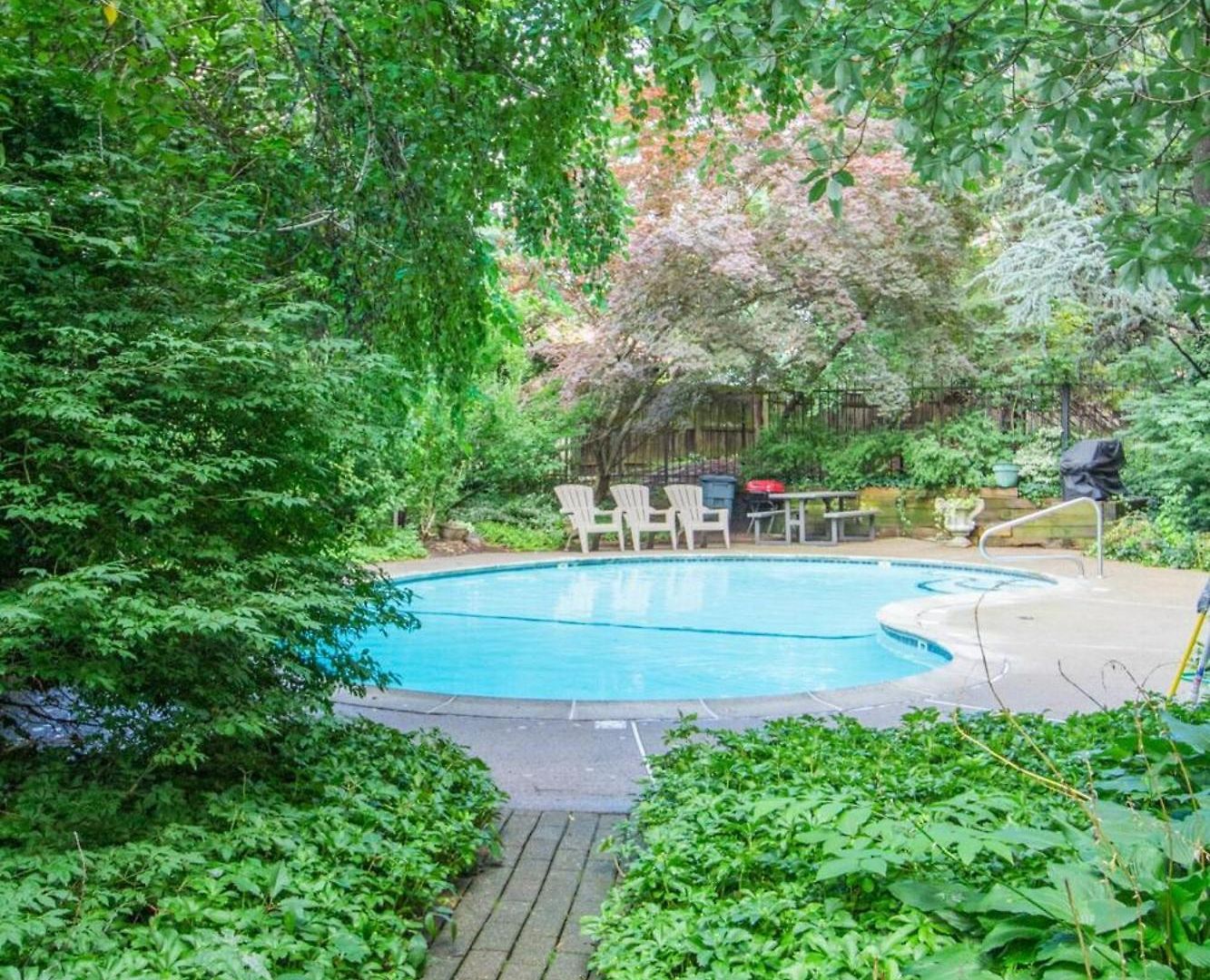 Apartment Sun-filled Unit, Elevator, Pool, College Boston
