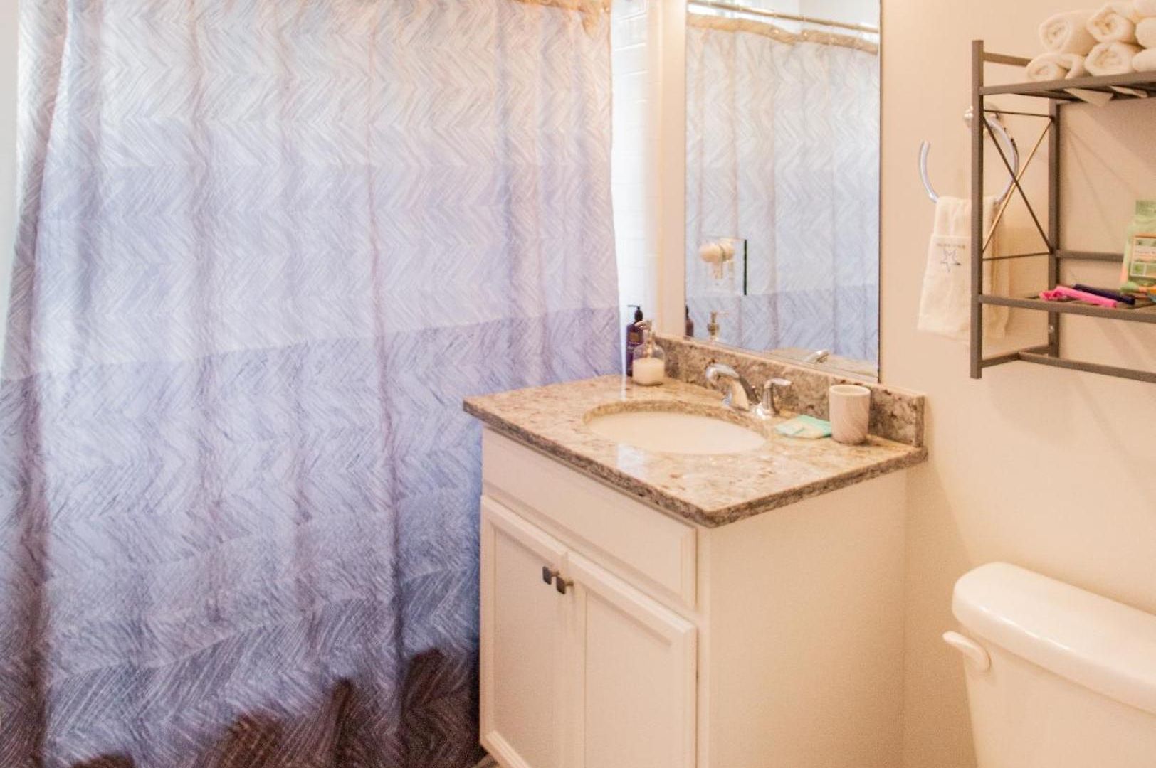 Stylish 2br W Full Kitchen, Laundry & Cen Air Boston