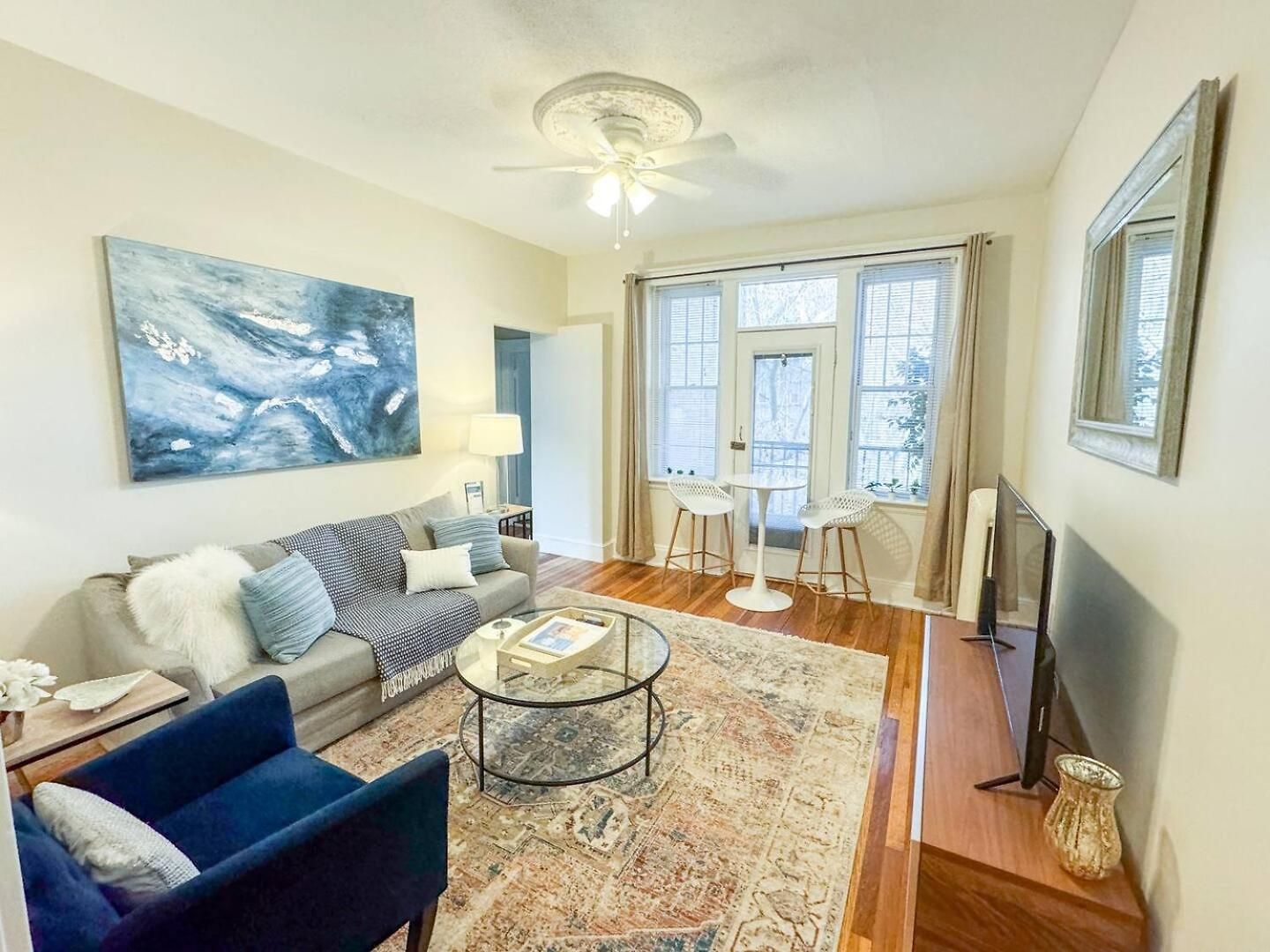 2 Bed, In Unit Laundry, College, Balcony Boston