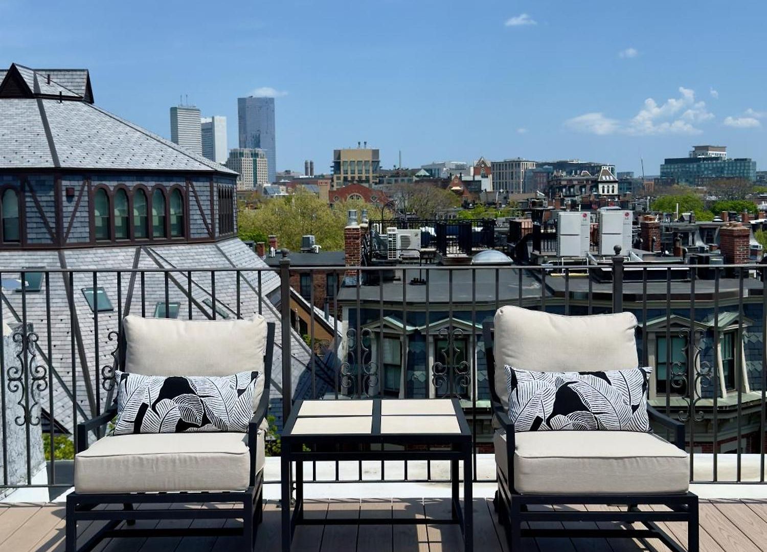 Clarendon Square 4* Boston