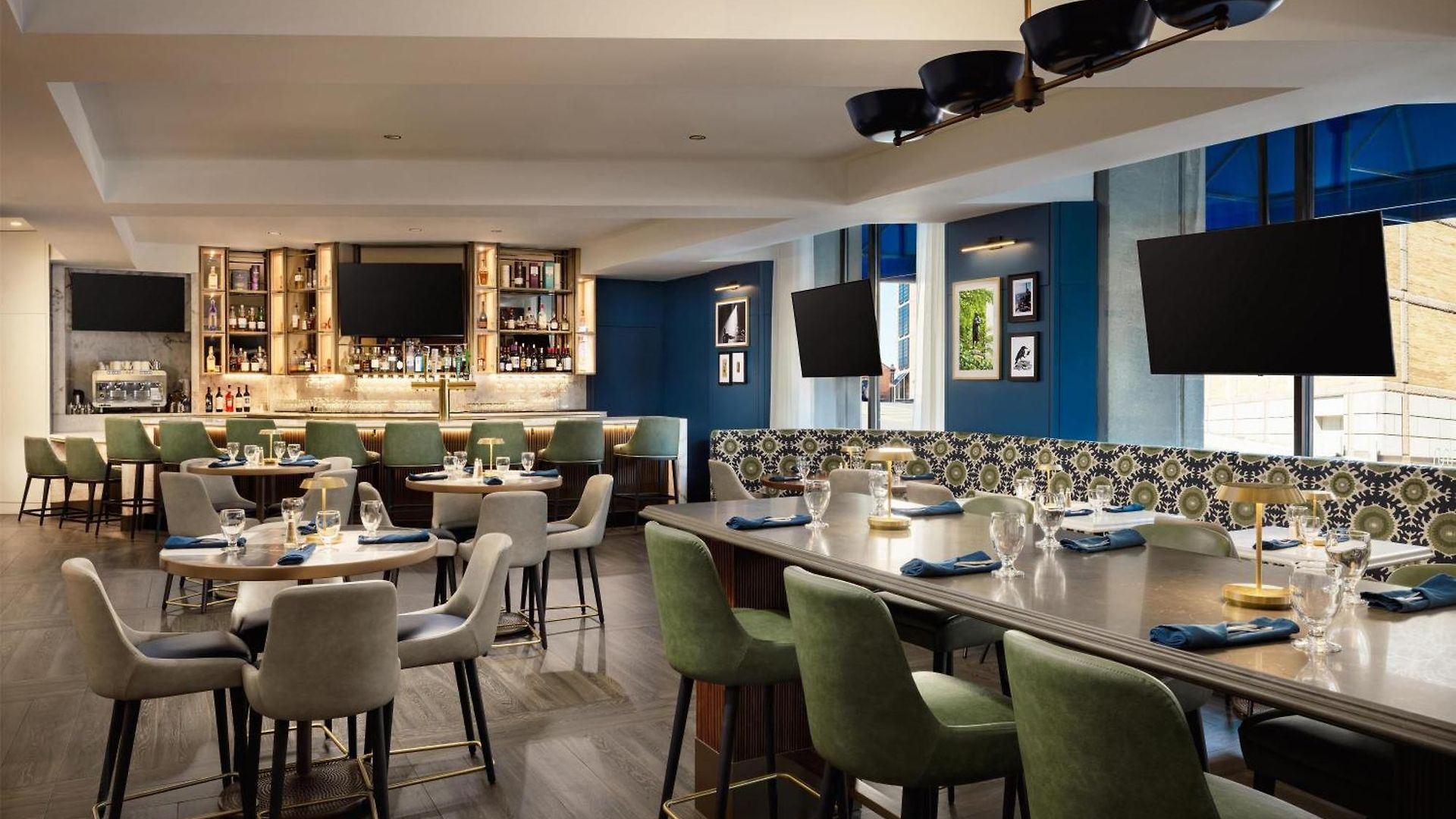 Hotel Hilton Back Bay 3*