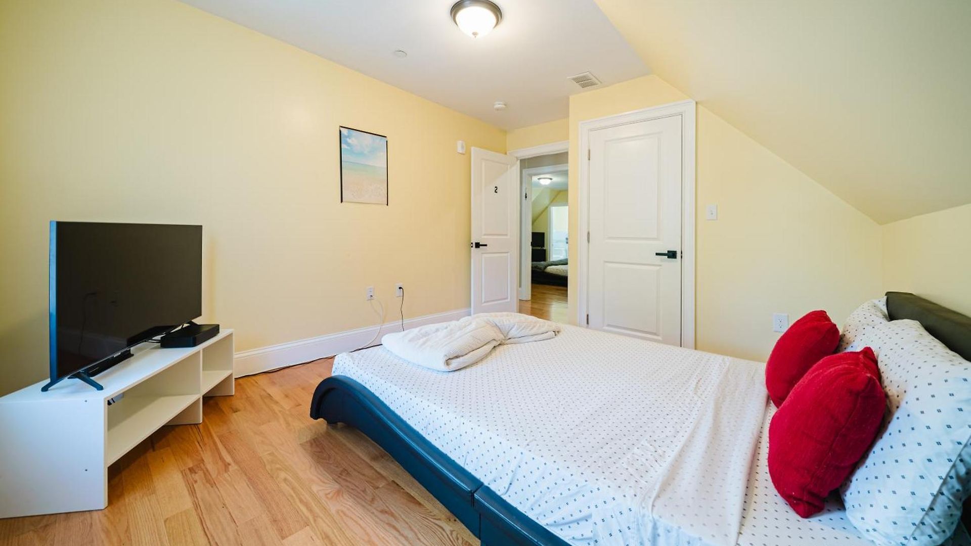 Family-Friendly 4Br Boston Stay Near Franklin Park, Free Parking, Near Mtba 233-3 Apartment Boston
