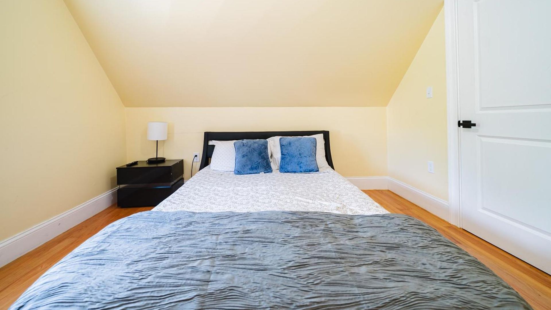 Family-Friendly 4Br Boston Stay Near Franklin Park, Free Parking, Near Mtba 233-3 Apartment Boston