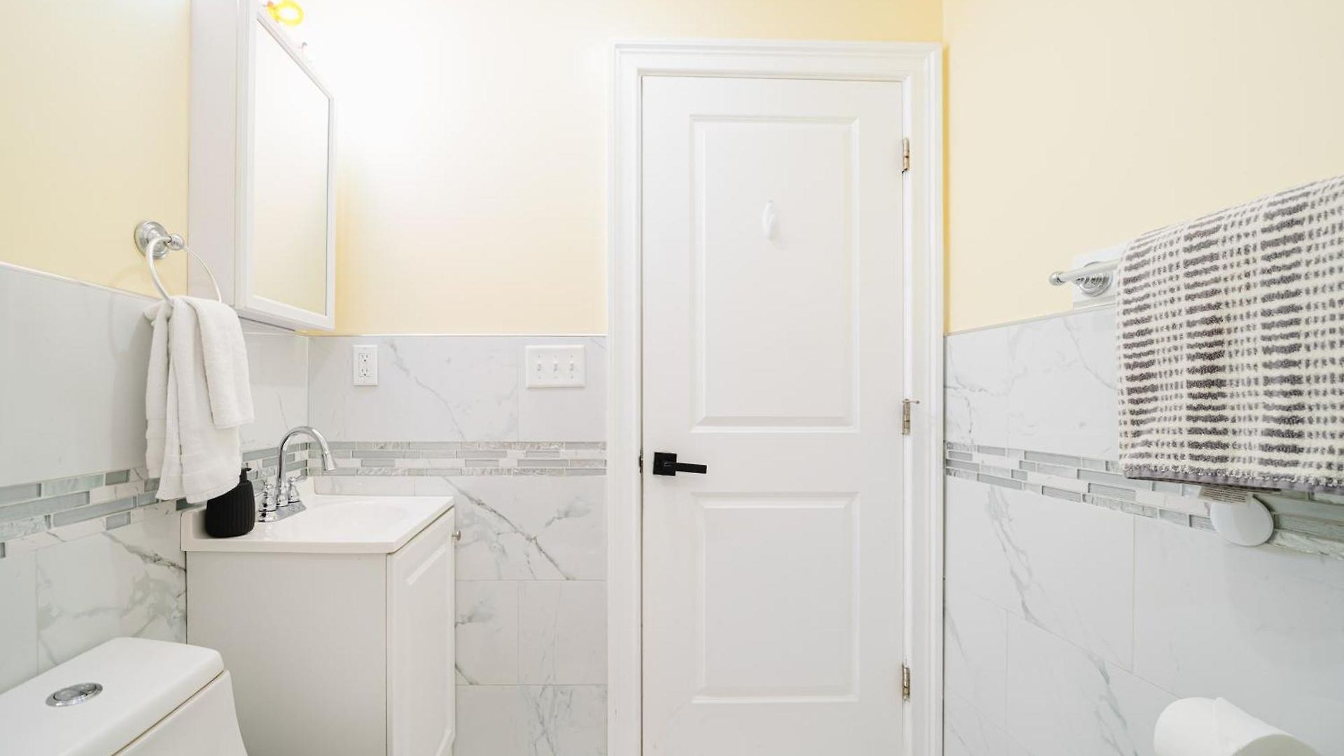Family-Friendly 4Br Boston Stay Near Franklin Park, Free Parking, Near Mtba 233-3 Apartment *