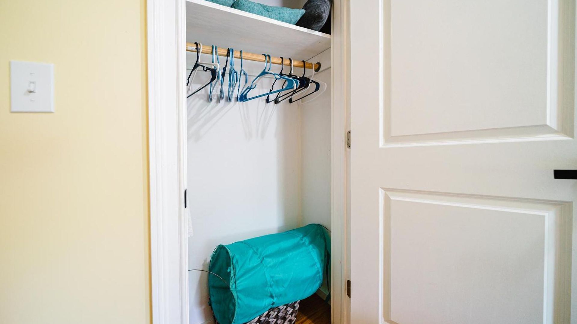 Family-Friendly 4Br Boston Stay Near Franklin Park, Free Parking, Near Mtba 233-3 *