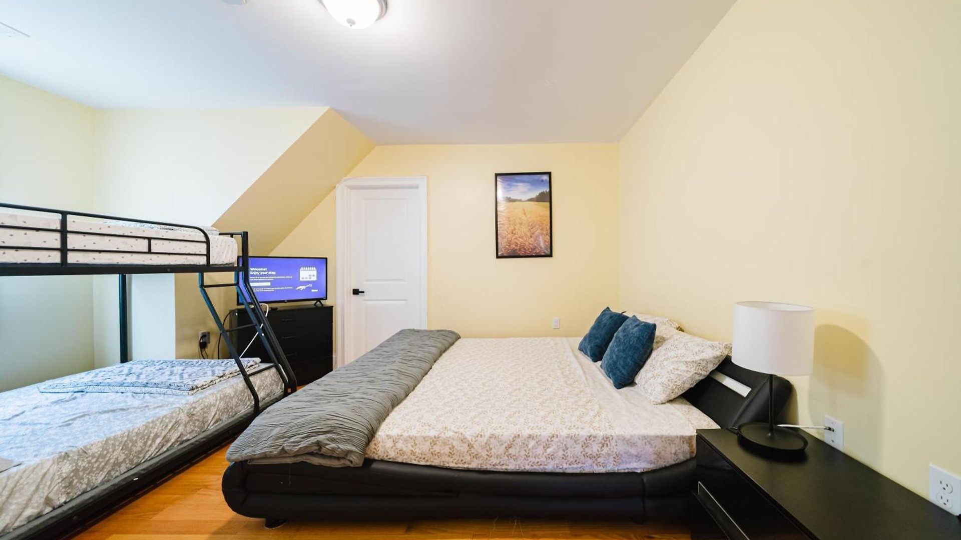 Family-Friendly 4Br Boston Stay Near Franklin Park, Free Parking, Near Mtba 233-3 Apartment