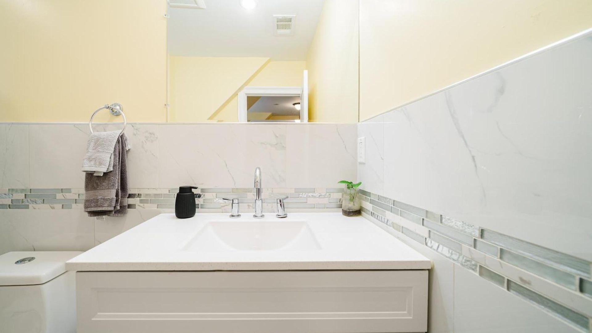 Family-Friendly 4Br Boston Stay Near Franklin Park, Free Parking, Near Mtba 233-3 Apartment Boston
