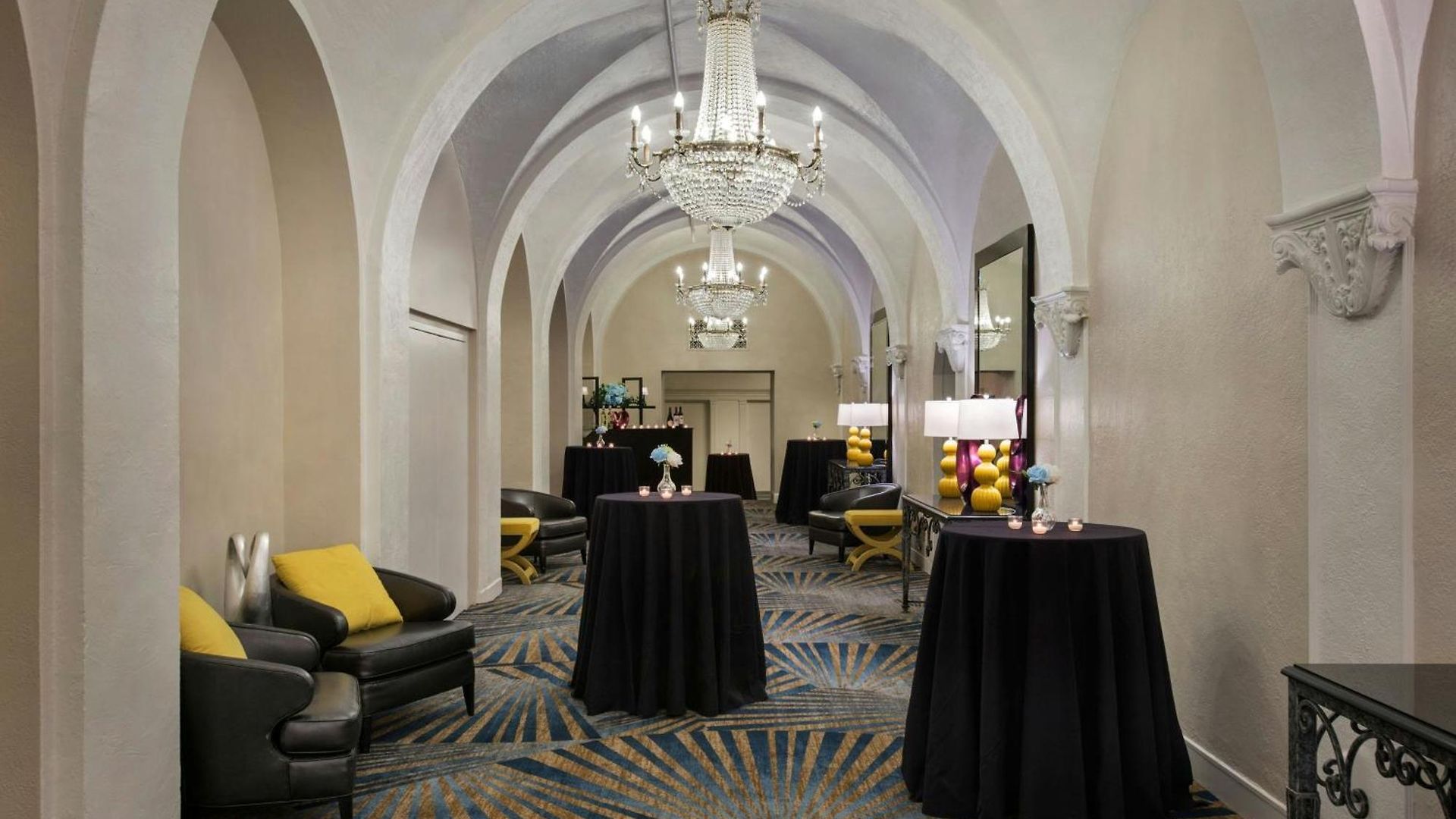 Hotel Courtyard By Marriott Downtown
