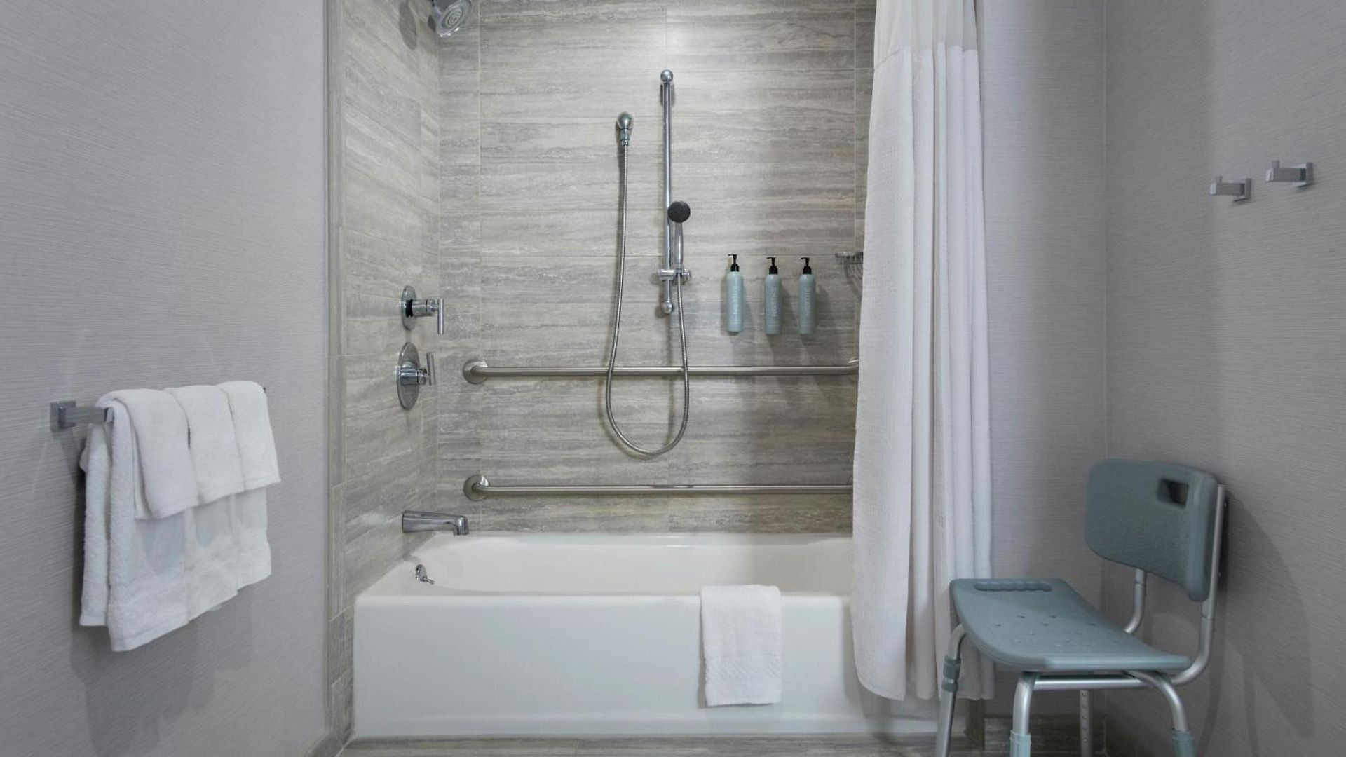 Courtyard By Marriott Downtown Hotel 4*