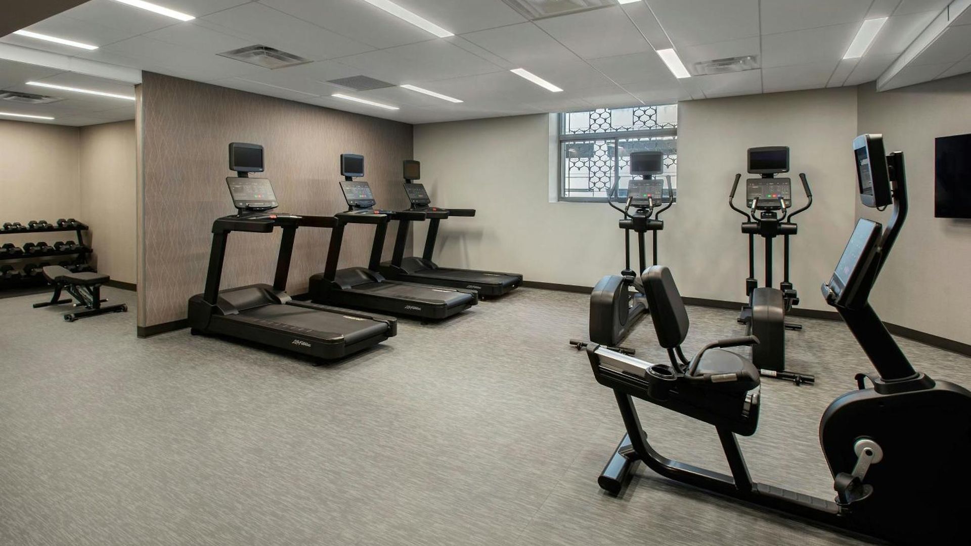 Courtyard By Marriott Downtown Boston