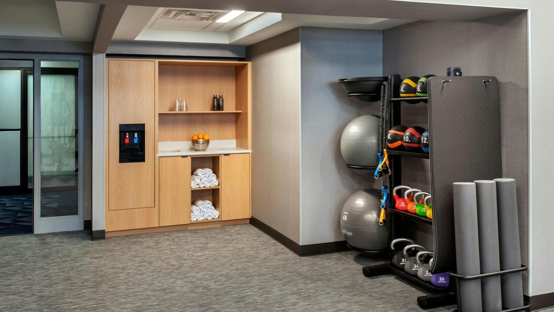 Courtyard By Marriott Downtown Hotel 4*