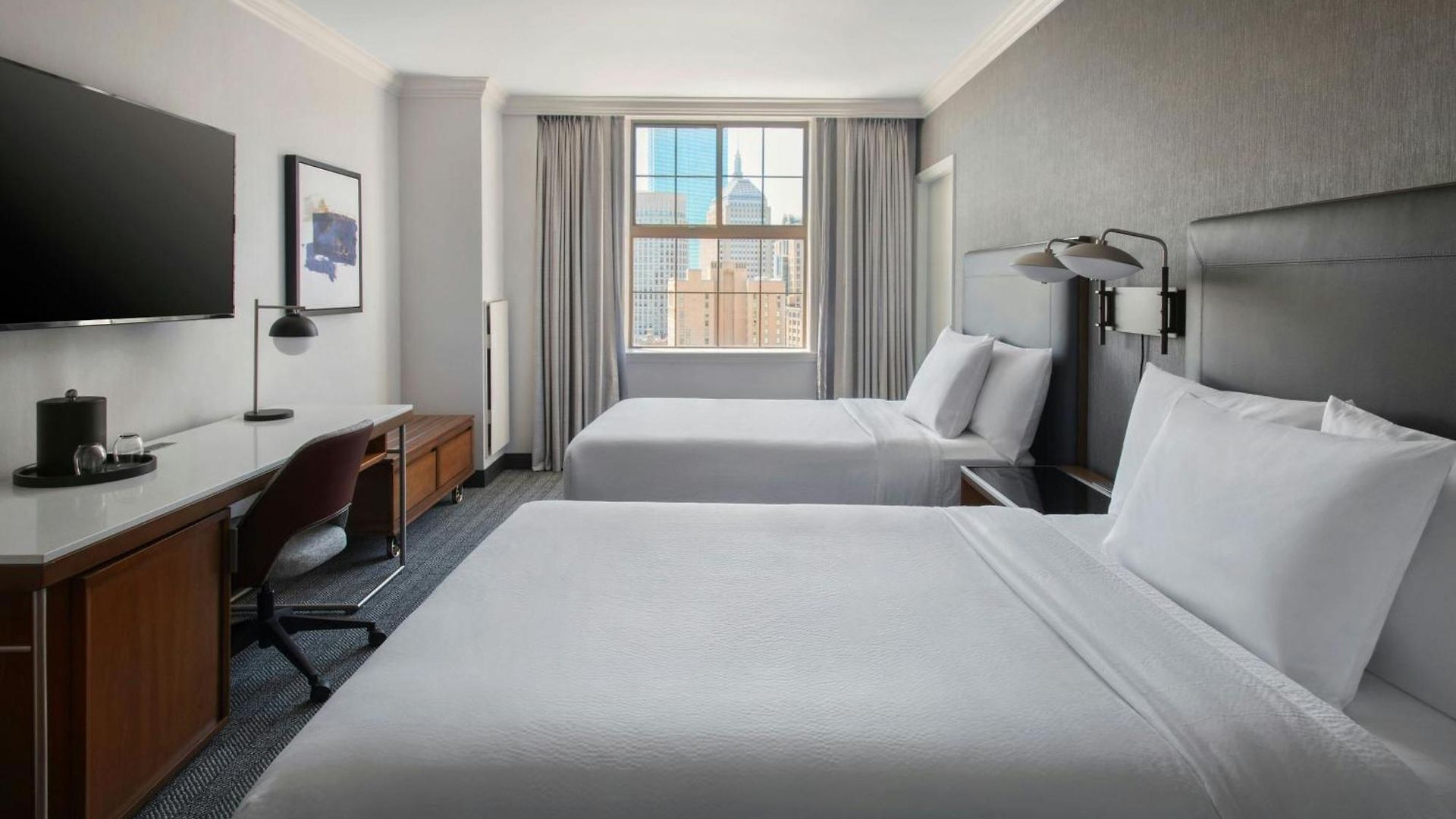 Courtyard By Marriott Downtown