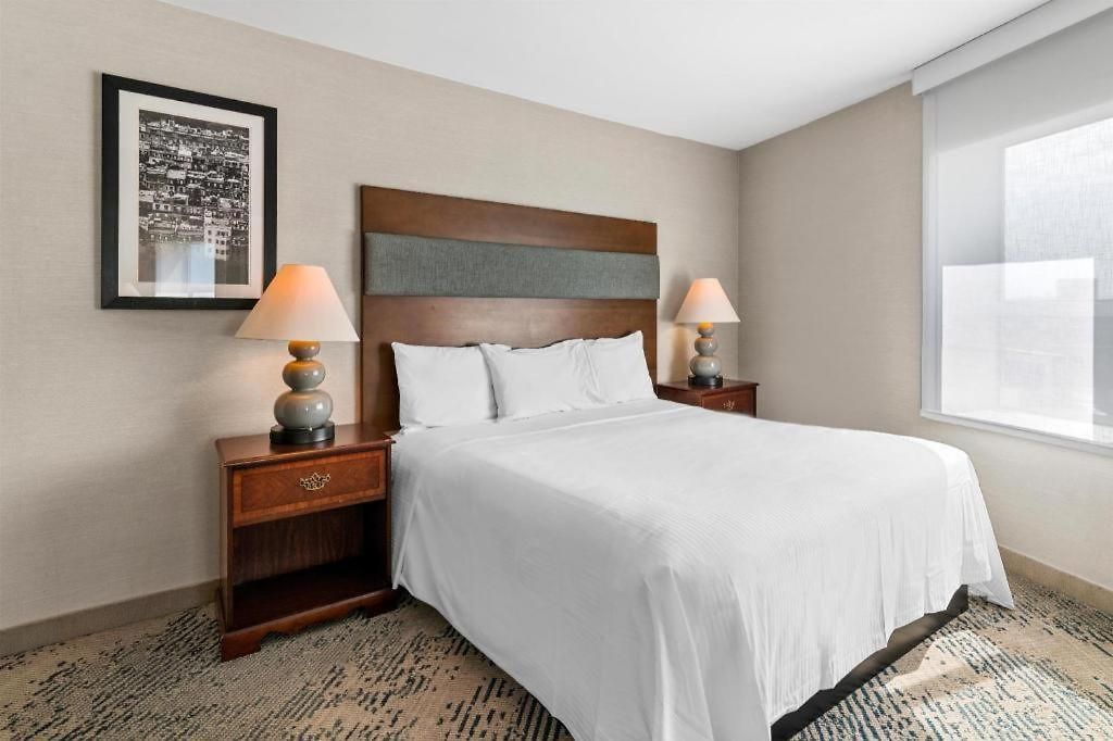 Hotel Roundhouse 3*