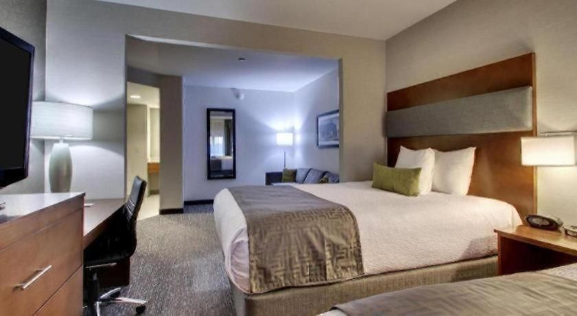 Hotel Roundhouse 3*
