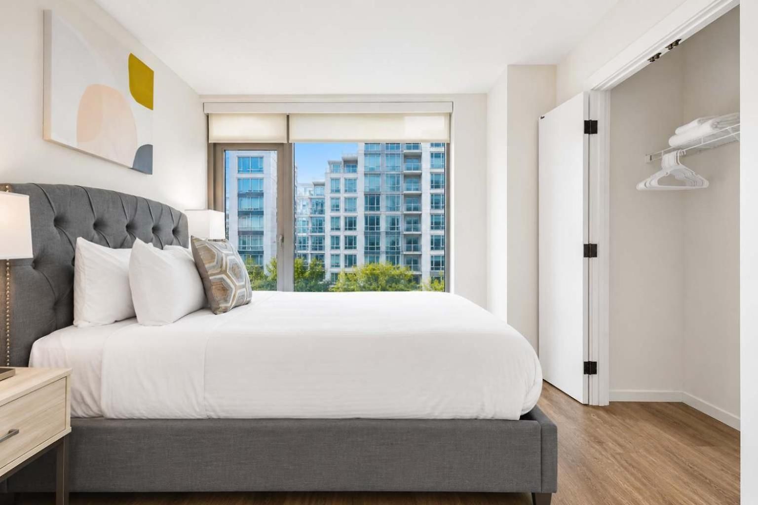 Apartment Full Private Downtown Seaport *