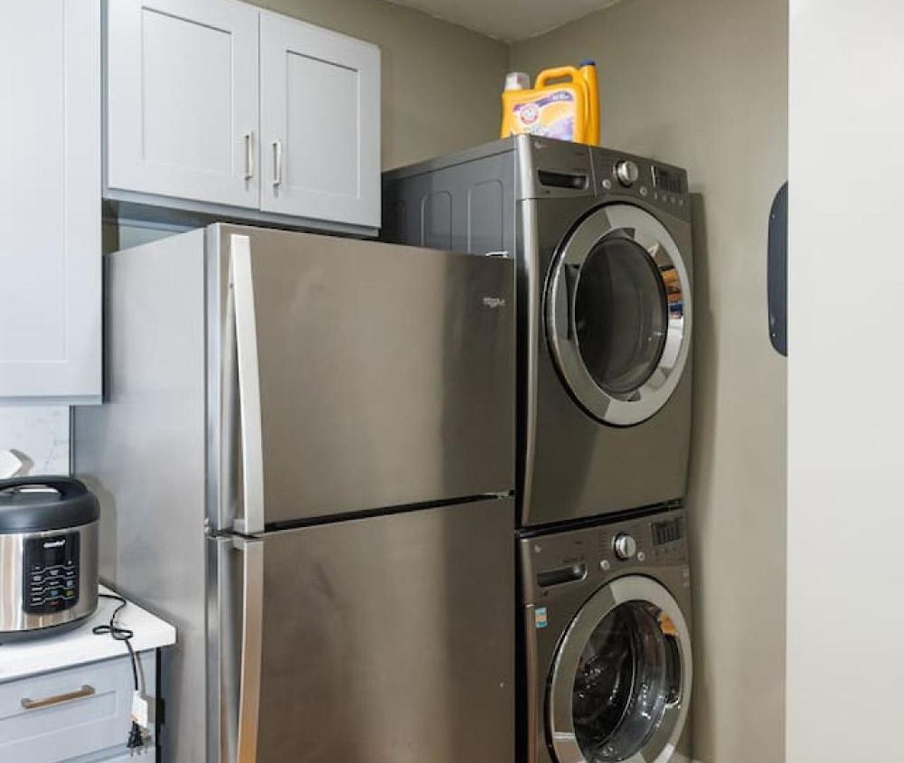 Apartment In-unit Laundry Your Family And Friends Space