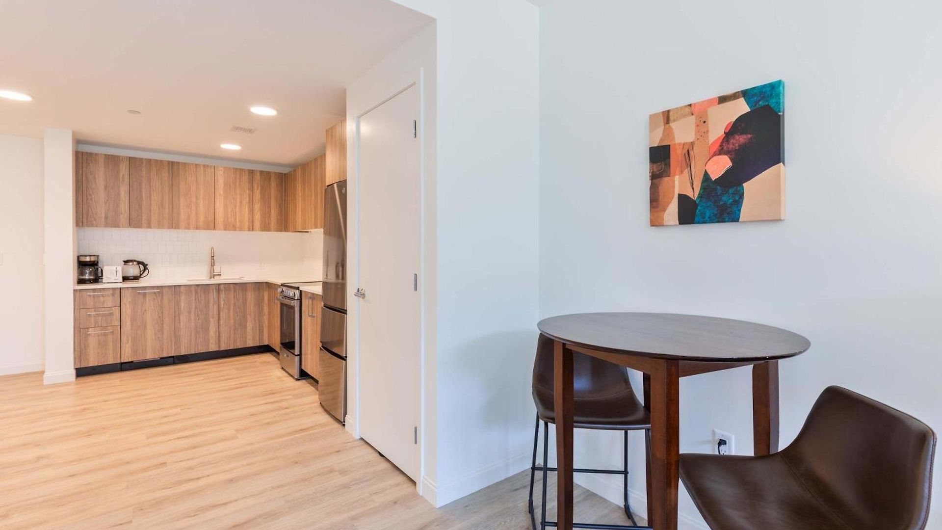 Gorgeous With Kitchen With Gym * Boston