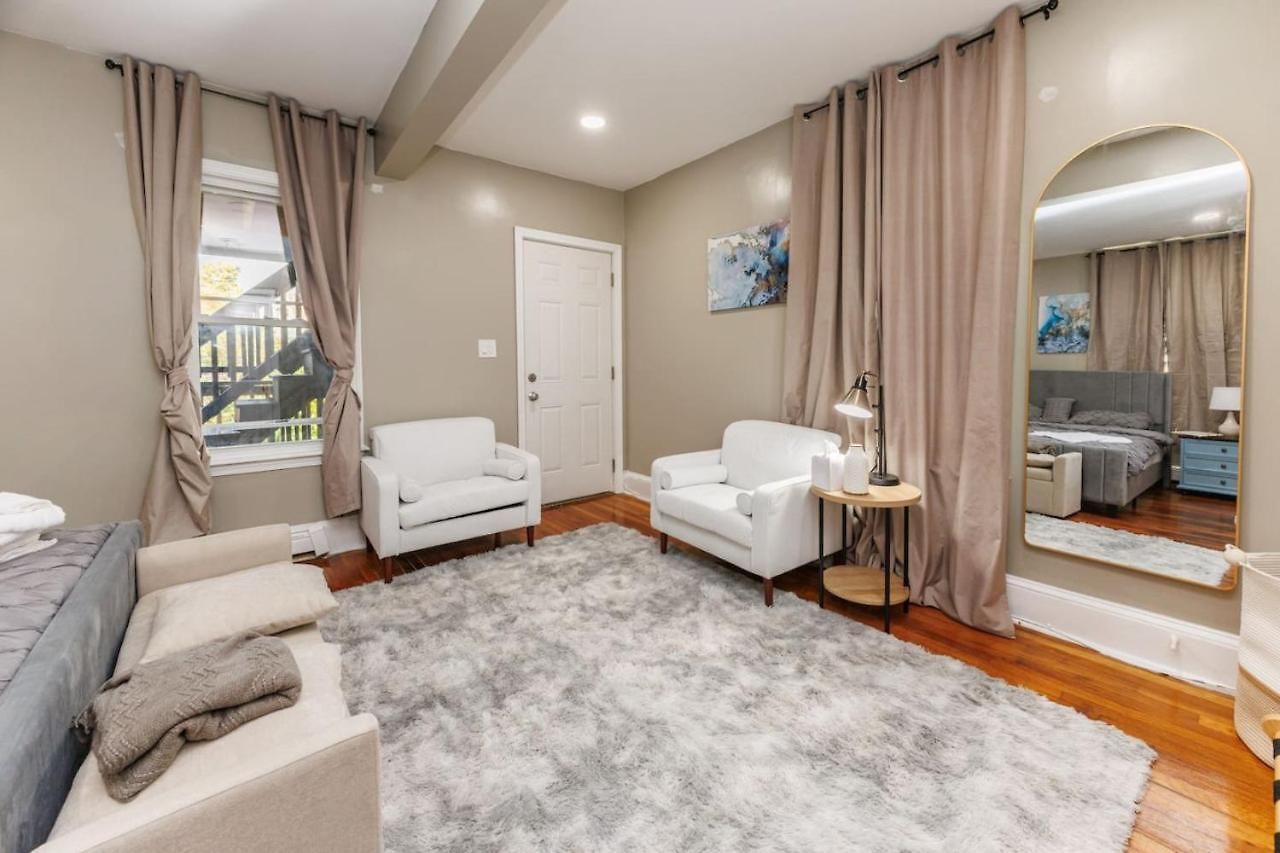 Apartment In-unit Laundry Your Family And Friends Space