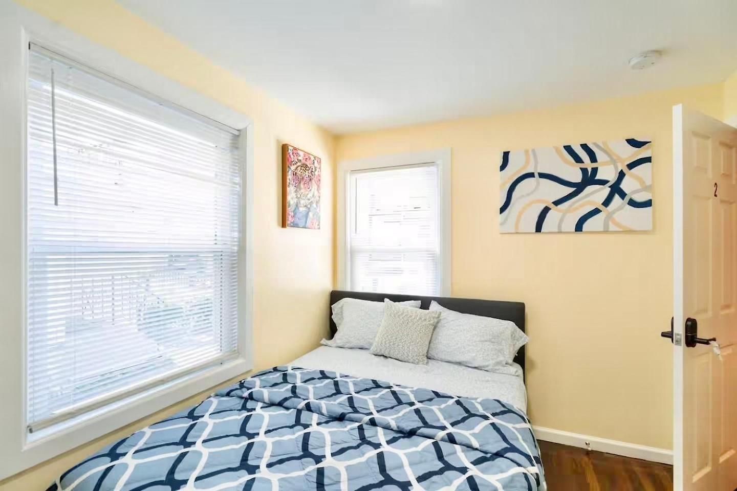 Apartment Stylish 4br Boston, Pet-friendly Near Savin Hill, I-93 & Red Line 30-1 *