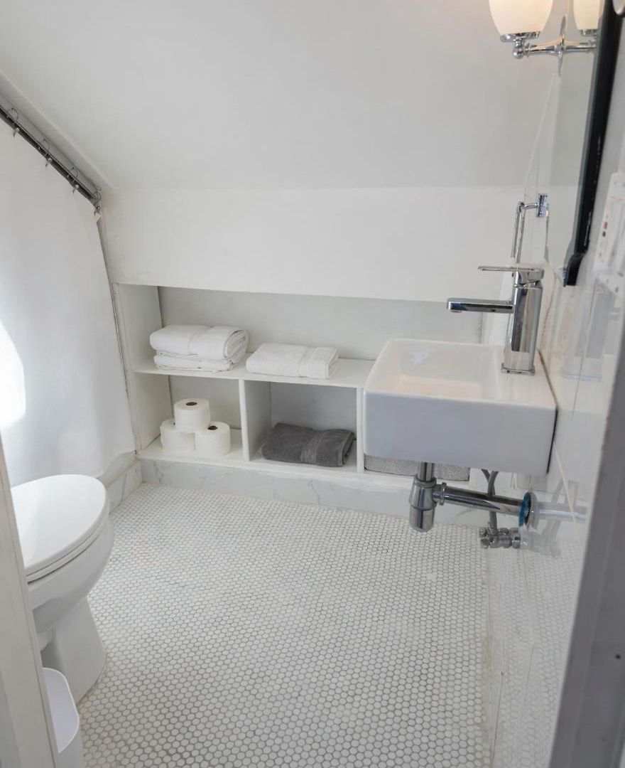Apartment Spacious 4br Near Subway, Sleeps 8per Easy Access To Downtown