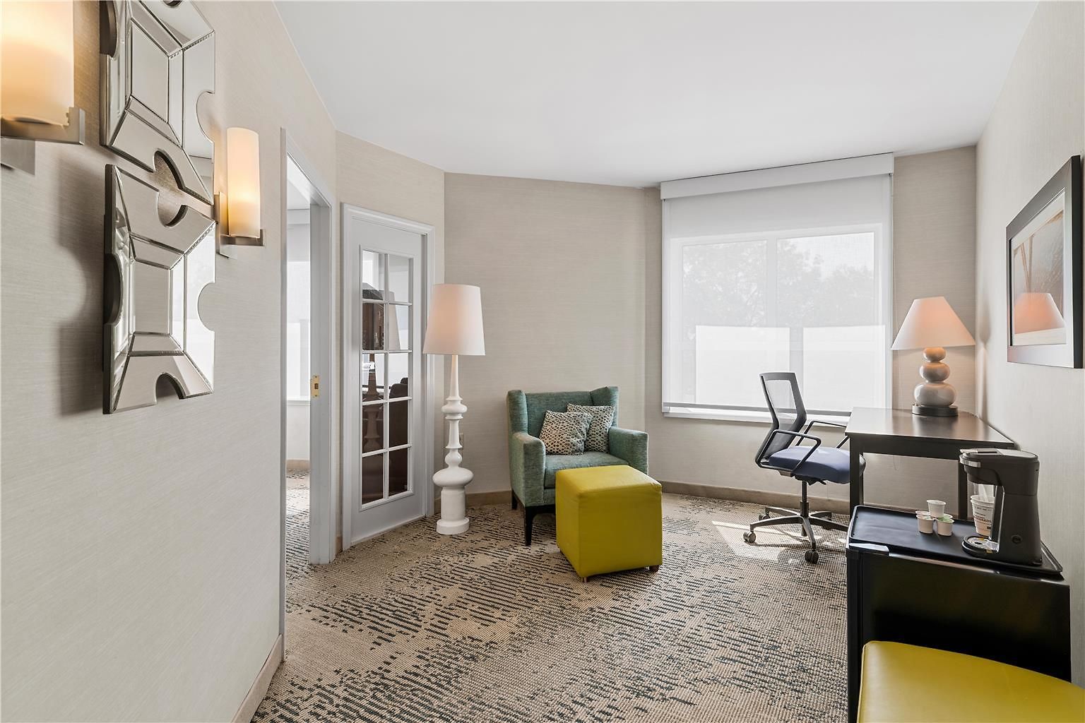 Hotel Roundhouse 3*