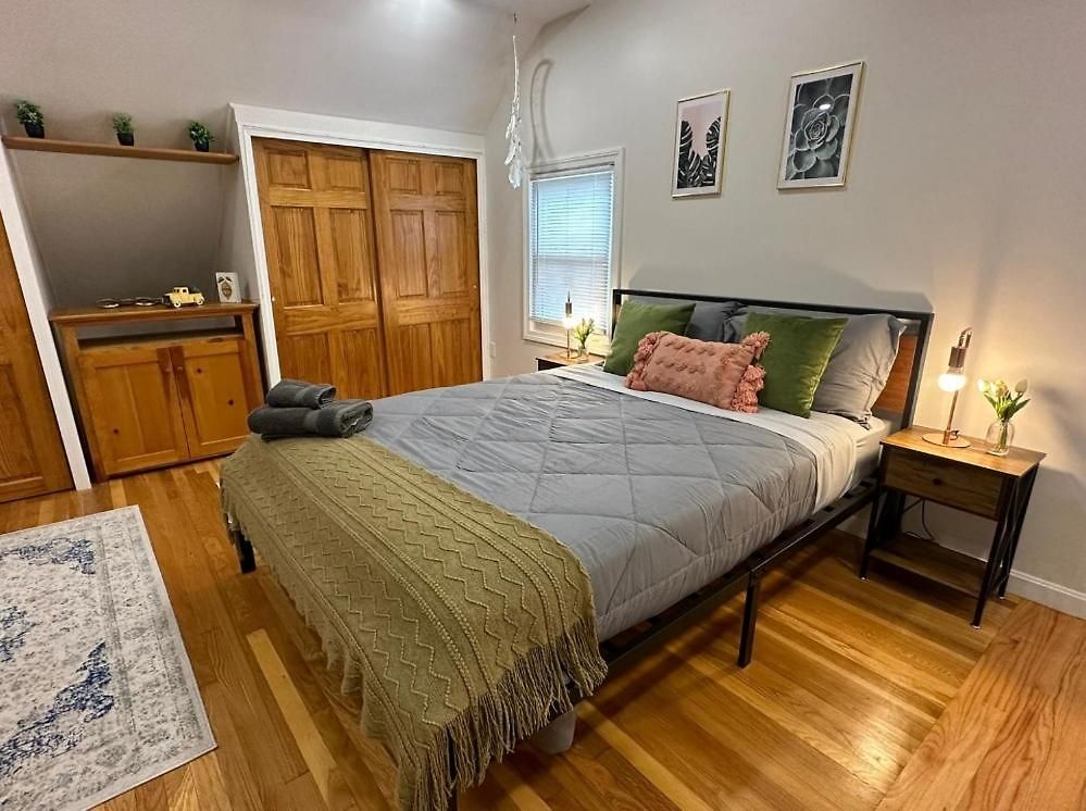 Homestay -no17- Comfy Private In A House - Walking Distance To College And Line T Station - Centrally Located At Brighton *