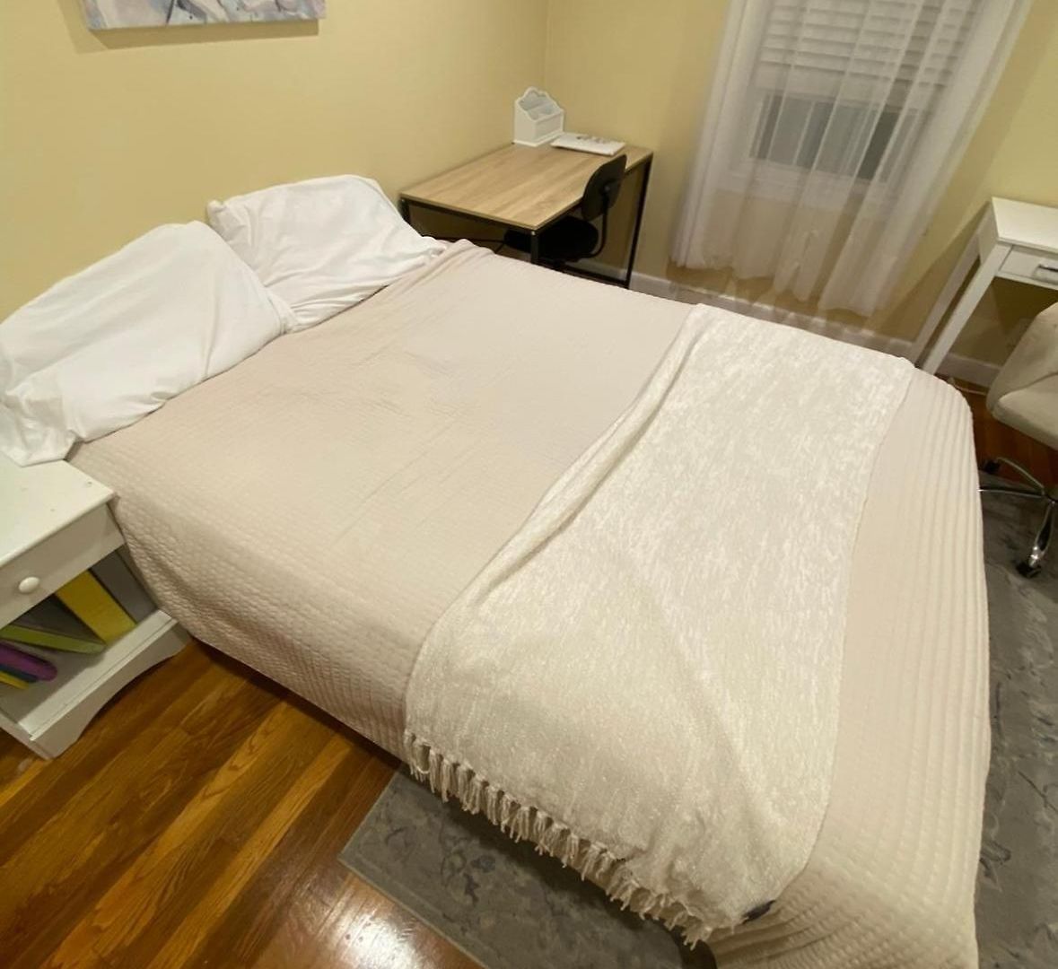 Spacious With Great Amenities *