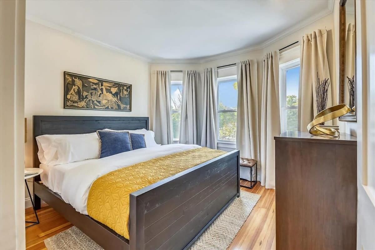Holiday home Stylish Renovation Near T
