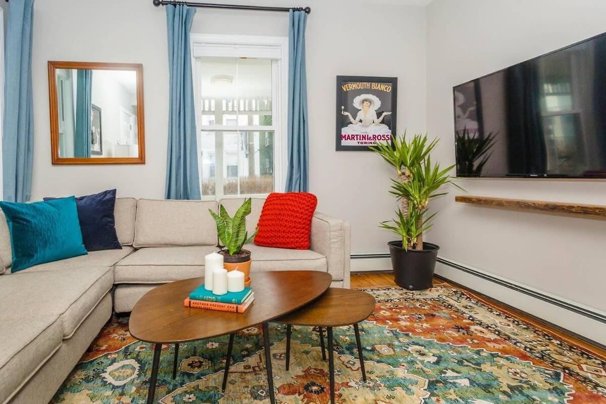 Holiday home Bright & Spacious Near T