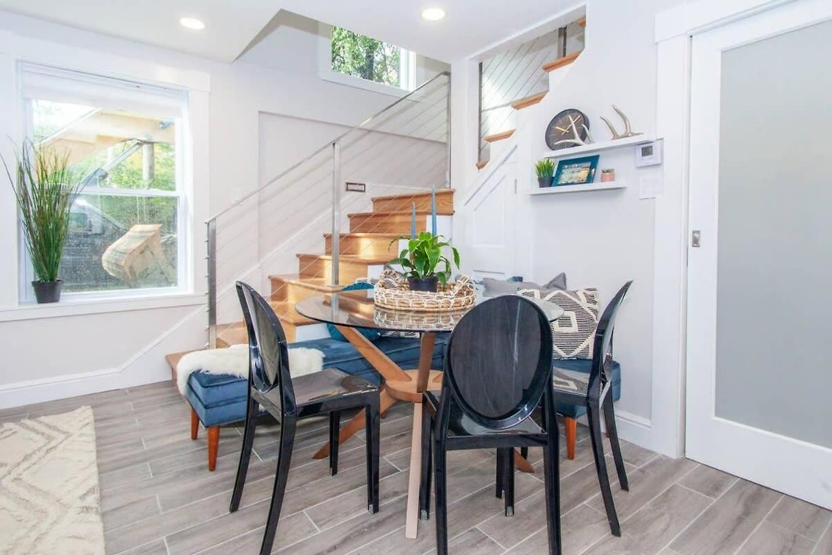 Cozy Duplex Near T Holiday home Boston