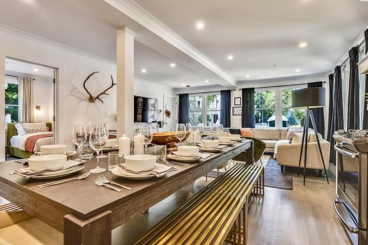 Luxe Near T