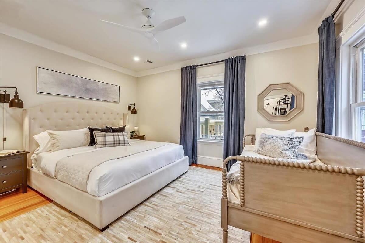 Spacious New Renovation Near T Holiday home Boston