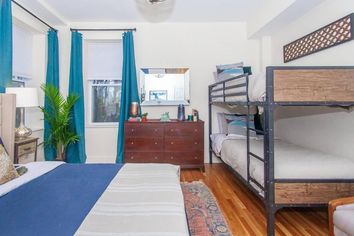 Expansive Essential Triplex Near T Holiday home Boston