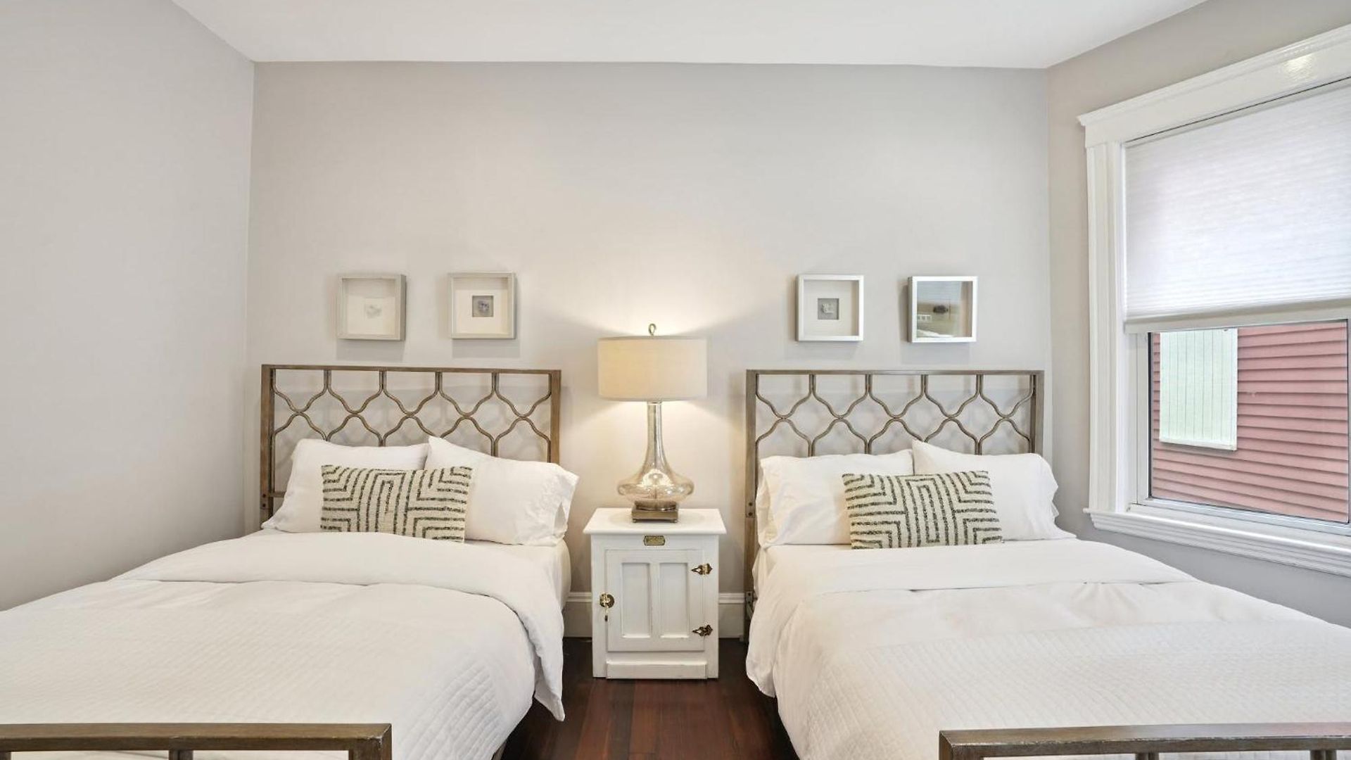 Holiday home Escape Near T Boston