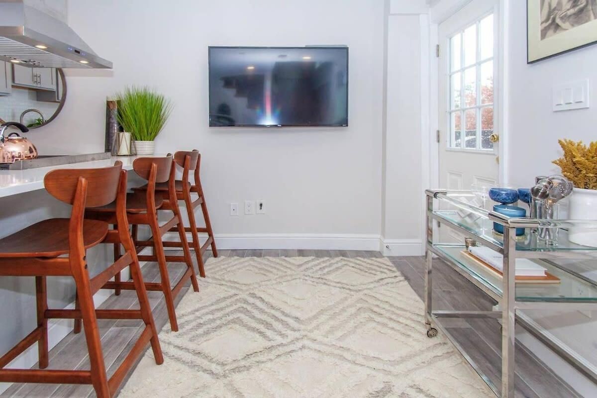 Cozy Duplex Near T Holiday home