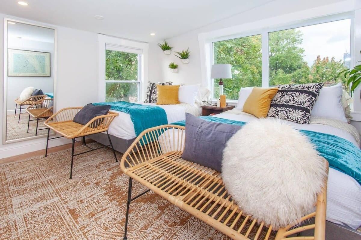 Expansive Essential Triplex Near T Holiday home Boston