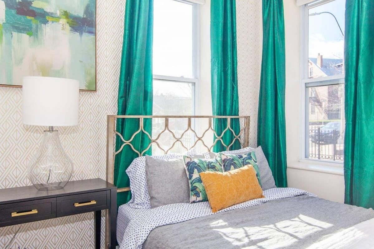 Cozy Duplex Near T Holiday home