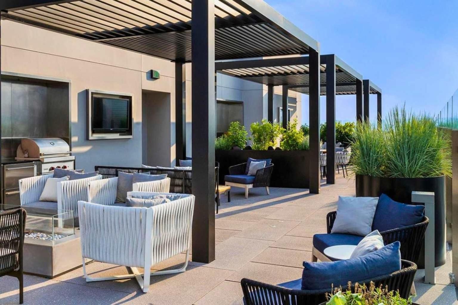 Apartment Luxury Seaport Rooftop & Pool