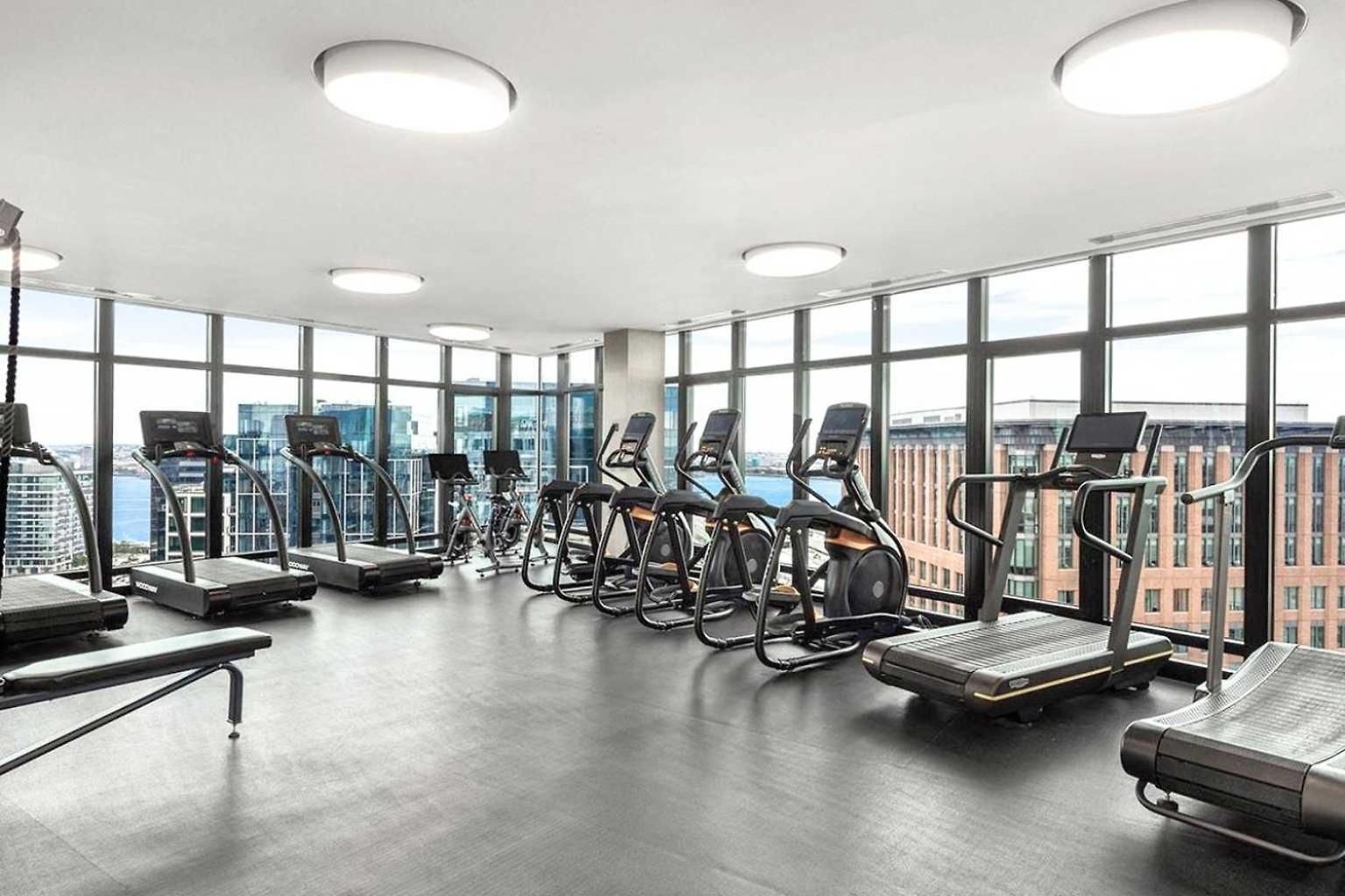 Apartment Luxury Seaport Rooftop & Pool *