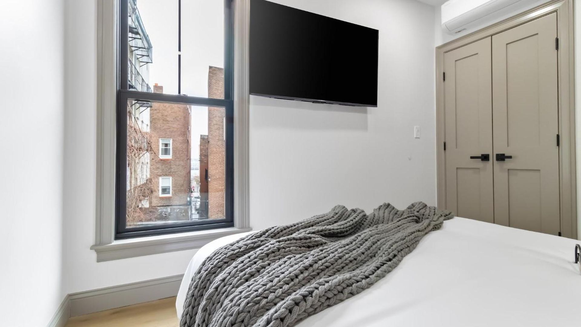 Apartment North End 2-story Penthouse | Prime Location
