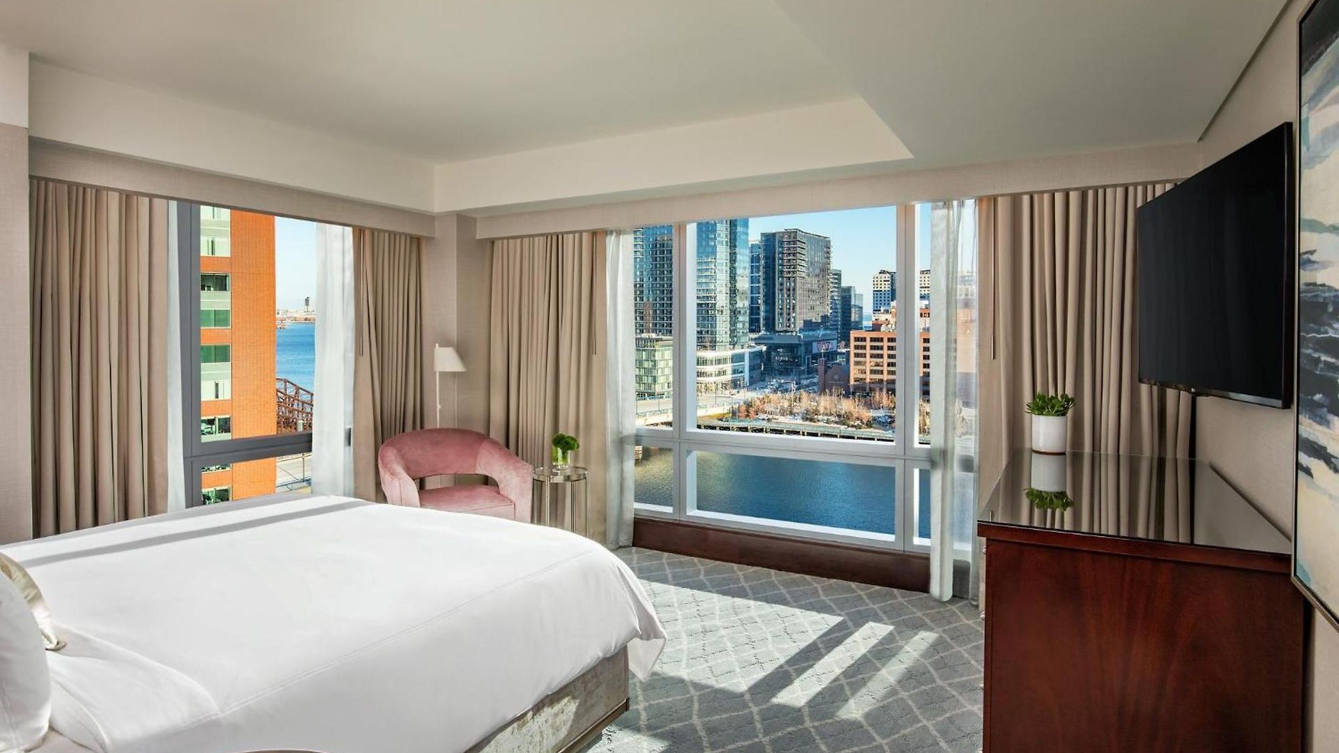 Intercontinental By Ihg 5*