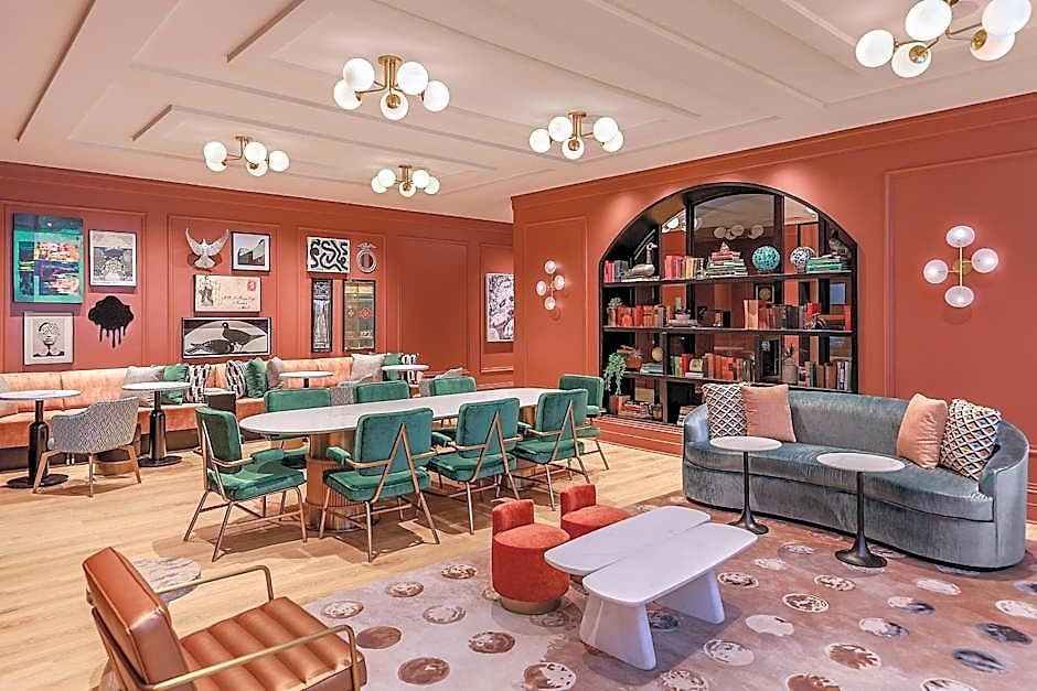 Pennyweight Boston, Curio Collection By Hilton 4*