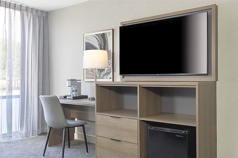 The Midtown Mod Collection By Sonesta